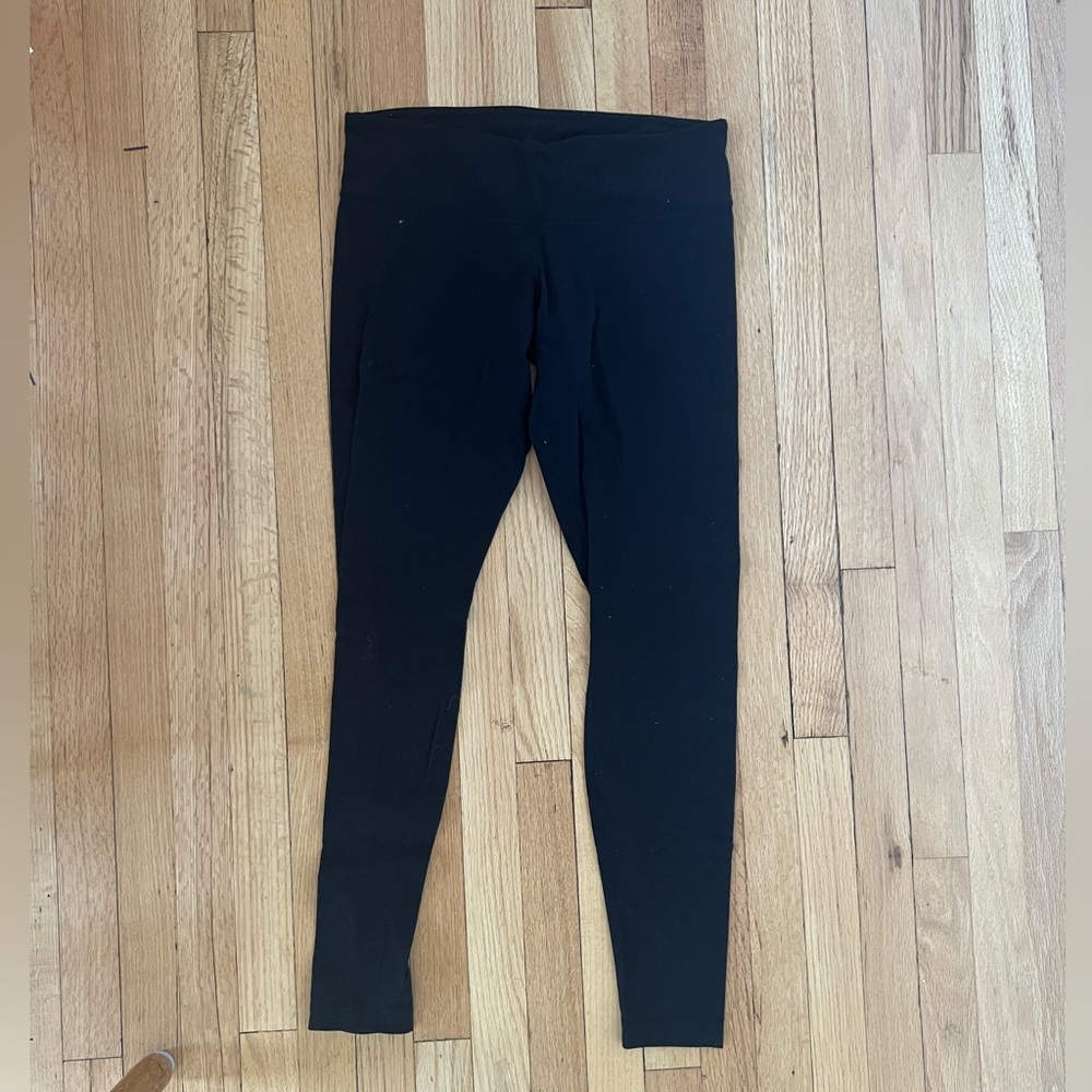 Size 10 low rise lululemon leggings